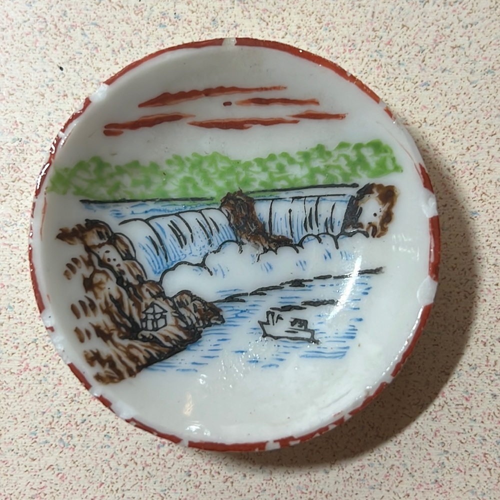 Vintage miniature souvenir plate